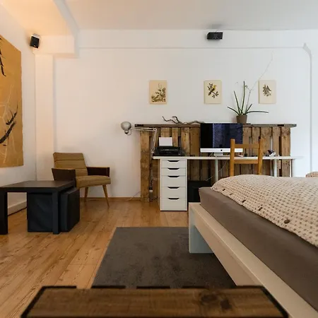 Apartamento 230 M2 Loft Mit Eigenem Wintergarten Mit Tischtennis & Dart, Kostenloser Parkplatz *