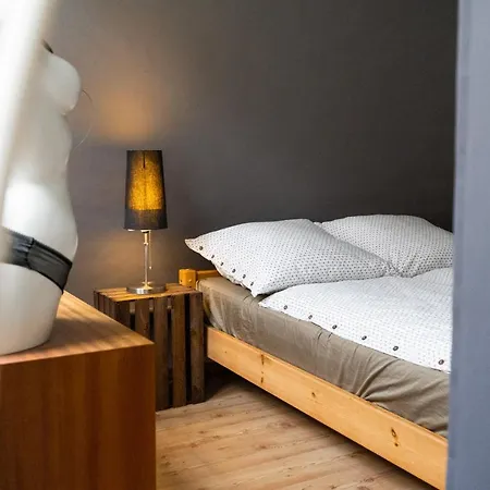 Apartamento 230 M2 Loft Mit Eigenem Wintergarten Mit Tischtennis & Dart, Kostenloser Parkplatz