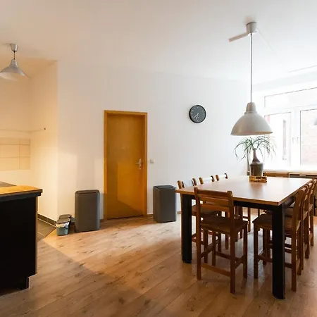 230 M2 Loft Mit Eigenem Wintergarten Mit Tischtennis & Dart, Kostenloser Parkplatz *