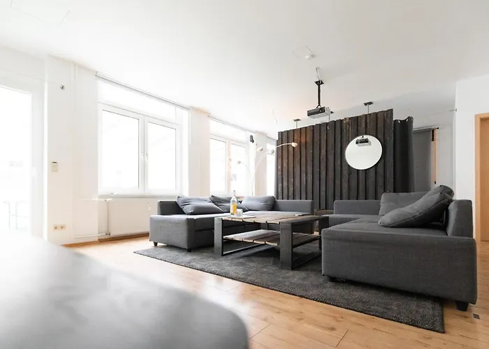 Appartamento 230 M2 Loft Mit Eigenem Wintergarten Mit Tischtennis & Dart, Kostenloser Parkplatz