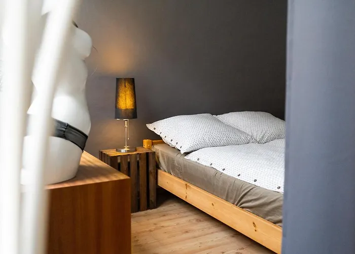 Apartamento 230 M2 Loft Mit Eigenem Wintergarten Mit Tischtennis & Dart, Kostenloser Parkplatz