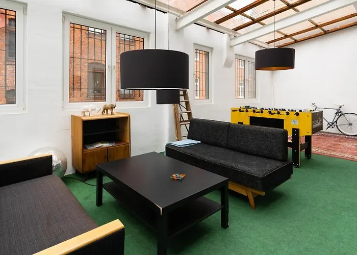 230 M2 Loft Mit Eigenem Wintergarten Mit Tischtennis & Dart, Kostenloser Parkplatz Apartamento Erfurt