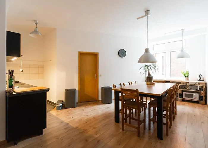 230 M2 Loft Mit Eigenem Wintergarten Mit Tischtennis & Dart, Kostenloser Parkplatz *