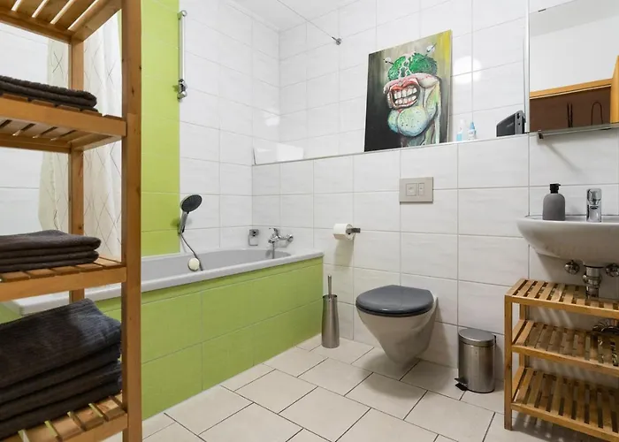 230 M2 Loft Mit Eigenem Wintergarten Mit Tischtennis & Dart, Kostenloser Parkplatz *